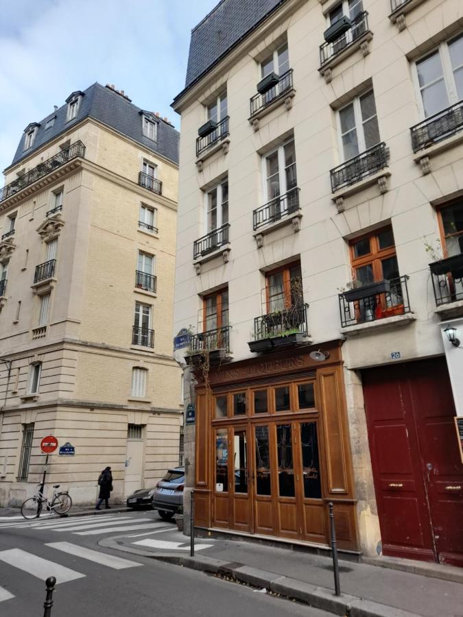 Cosy 2 Pieces Typiquement Parisien A Notre-Dameアパートメント エクステリア 写真