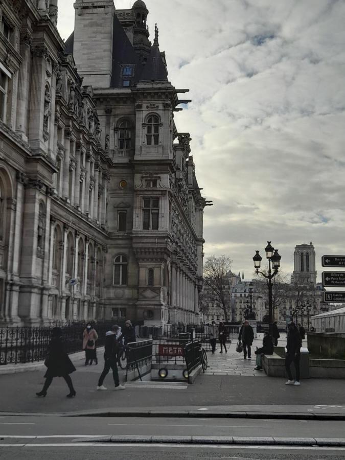 Cosy 2 Pieces Typiquement Parisien A Notre-Dameアパートメント エクステリア 写真